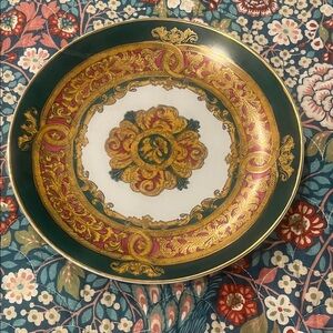 Andrea By Sadek Green and Gold Decorative Plate